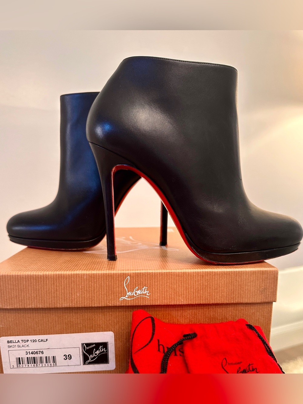 Christian Louboutin Bella Top 120 Bootie sz 39
